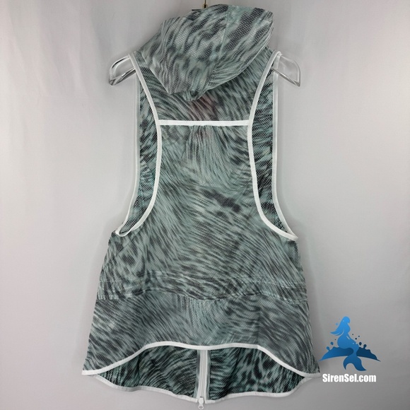 1149 NWT Nike Tech Hyperfuse Vest - Size M – Light Aqua/Gray - Picture 5 of 16